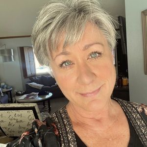 Meet your Posher, Cheryl